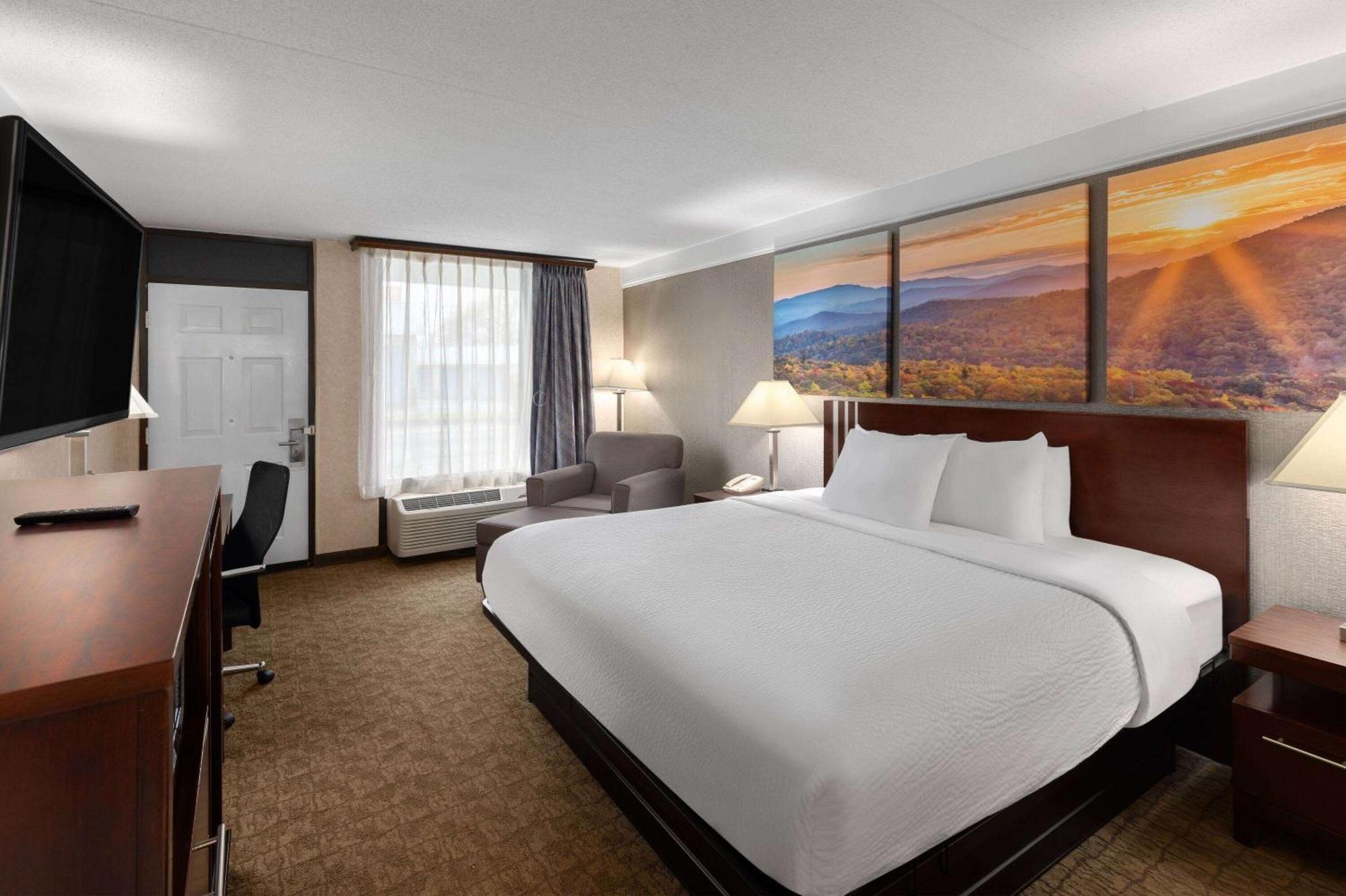 Days Inn By Wyndham Columbia Kentucky Экстерьер фото