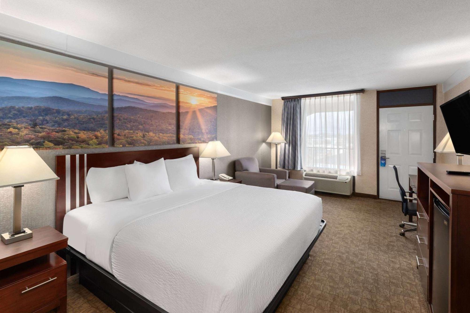 Days Inn By Wyndham Columbia Kentucky Экстерьер фото